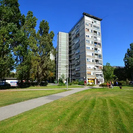 Apartment Miramare *